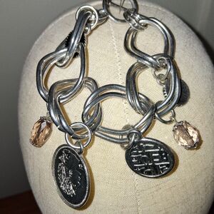 Silver Tone Togle Charm Bracelet 7.5 in